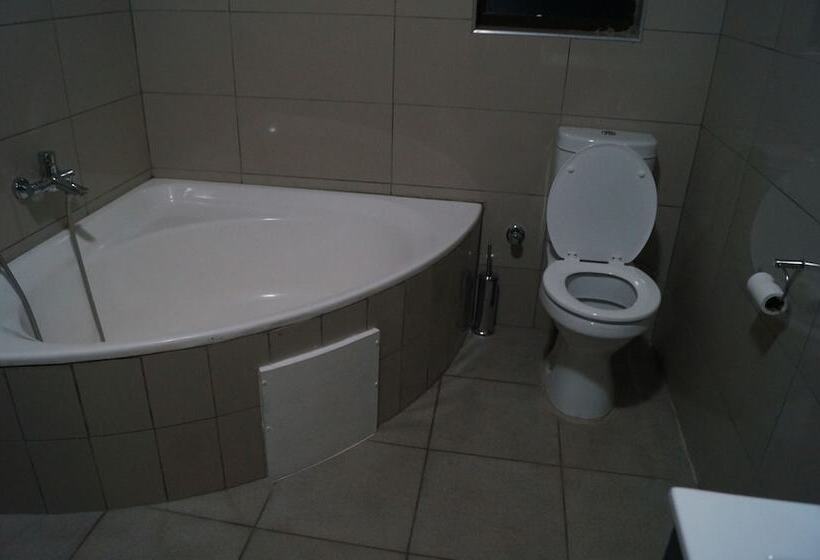 تختخواب و صبحانه Miraton Eastgate Suites