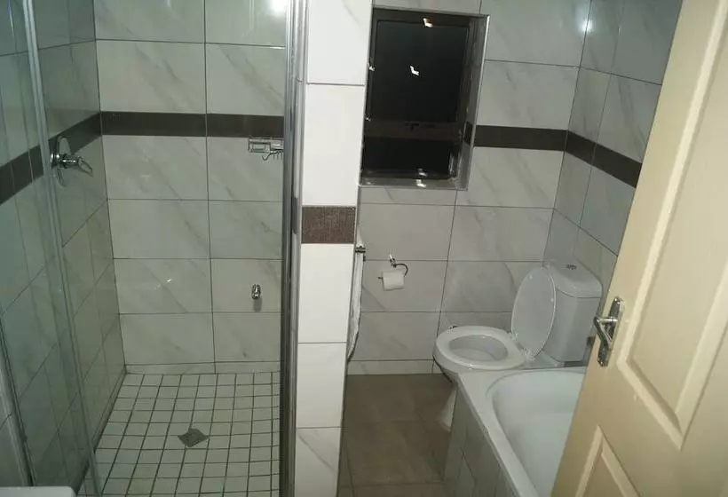 تختخواب و صبحانه Miraton Eastgate Suites