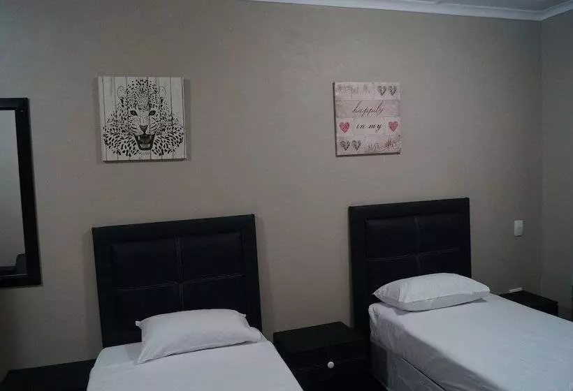 تختخواب و صبحانه Miraton Eastgate Suites
