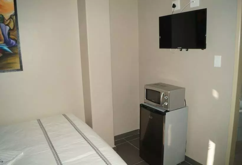 تختخواب و صبحانه Miraton Eastgate Suites