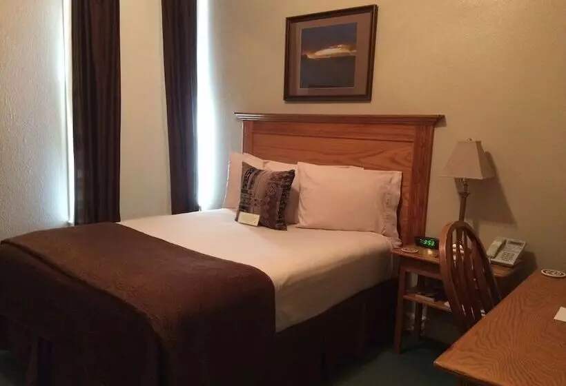 Hotelli Heritage Inn