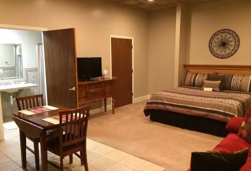 Hotelli Heritage Inn