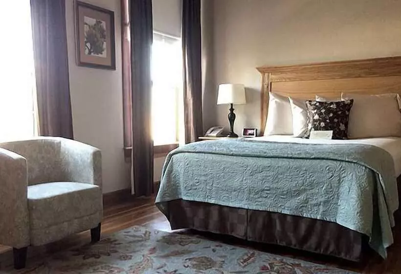 Hotelli Heritage Inn