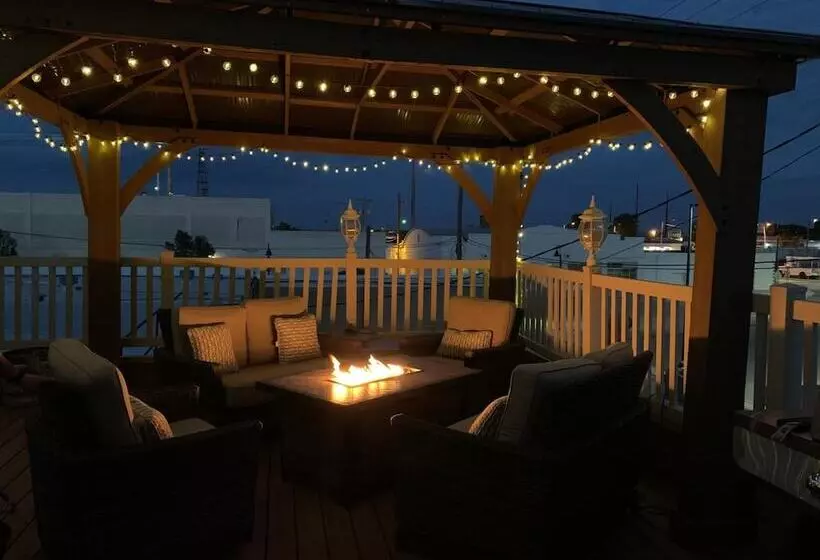 Hotelli Heritage Inn