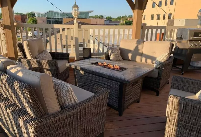 Hotelli Heritage Inn