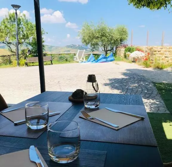 هتل Locanda Delle Grotte Di Onferno