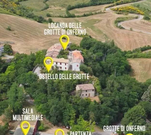 هتل Locanda Delle Grotte Di Onferno