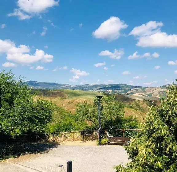 هتل Locanda Delle Grotte Di Onferno