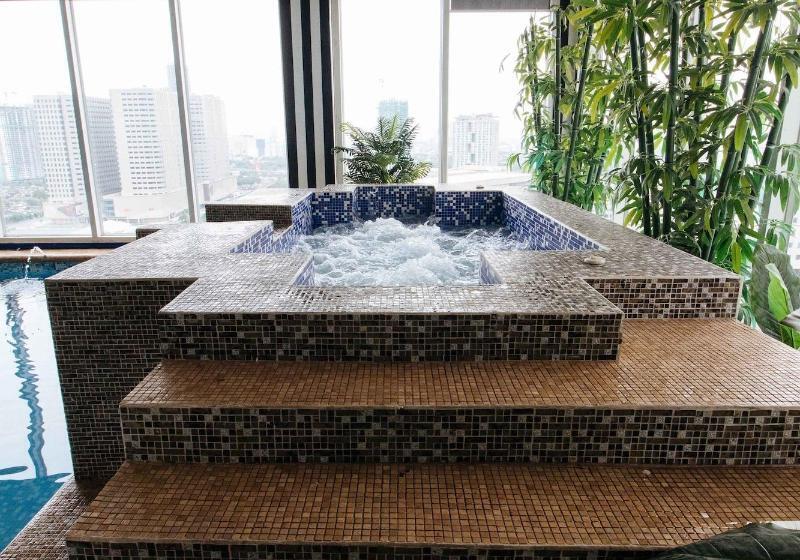 Hotel Northpointe Residences