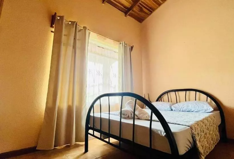 پانسیون Beautiful Casa Aire Near Lake Arenal In Nuevo Arenal   Casas Airelibre