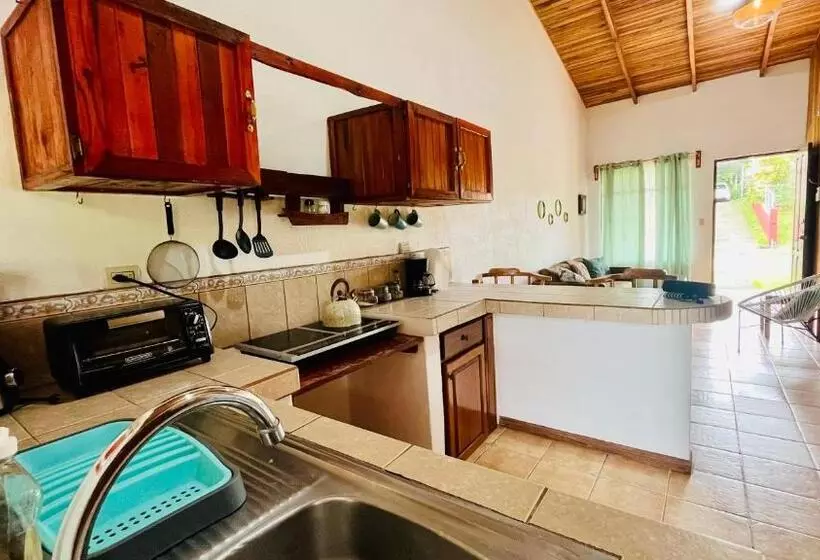 پانسیون Beautiful Casa Aire Near Lake Arenal In Nuevo Arenal   Casas Airelibre