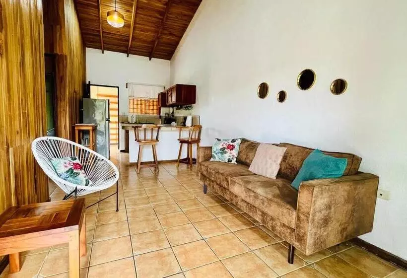 پانسیون Beautiful Casa Aire Near Lake Arenal In Nuevo Arenal   Casas Airelibre