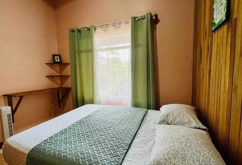 پانسیون Beautiful Casa Aire Near Lake Arenal In Nuevo Arenal   Casas Airelibre