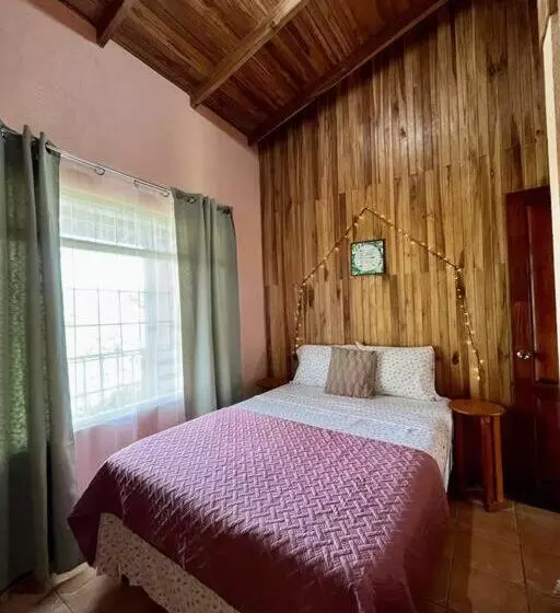 پانسیون Beautiful Casa Aire Near Lake Arenal In Nuevo Arenal   Casas Airelibre
