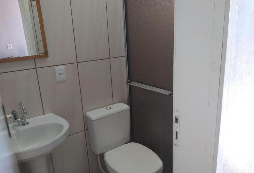 بنسيون Quarto Com Cozinha E Churasqueira Individual