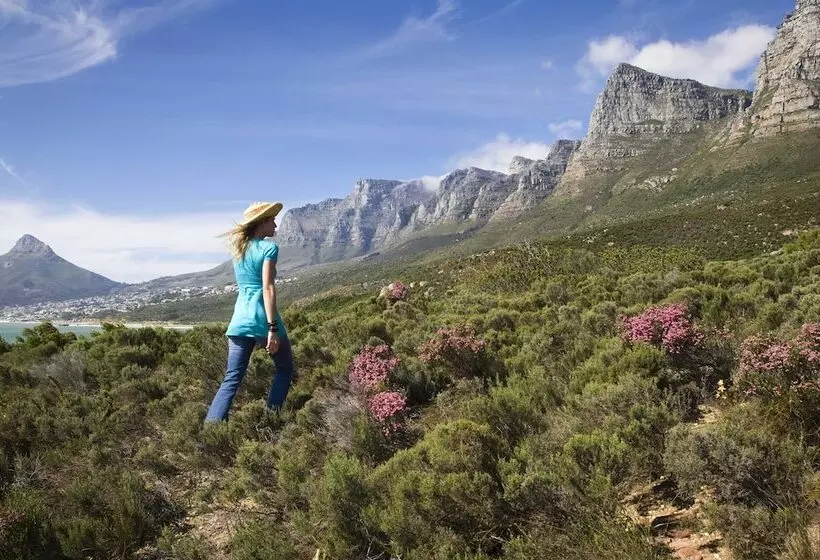 Twelve Apostles Hotel & Spa