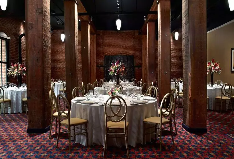 Argonaut Hotel, A Noble House