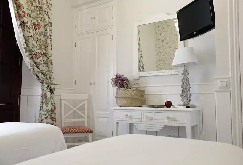 Basic Hotel Puerta De Sevilla