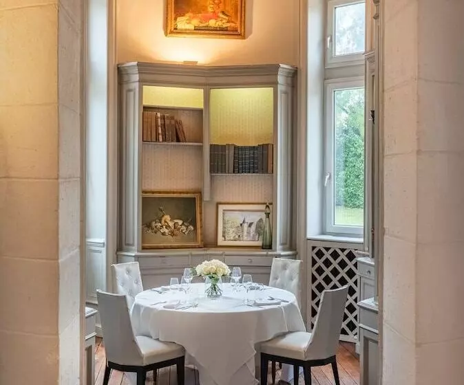 فندق Chateau Des Reynats