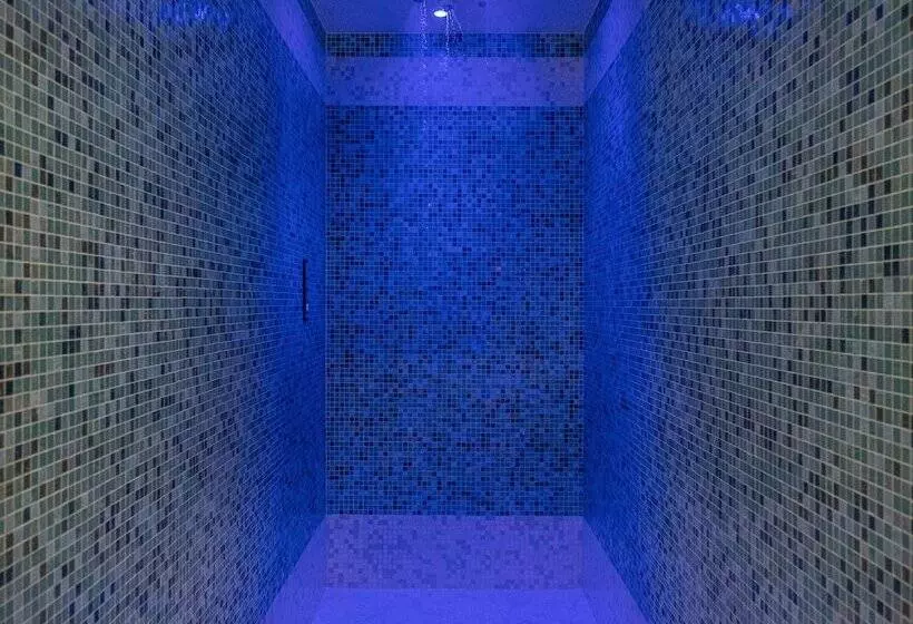 فندق Chateau Des Reynats