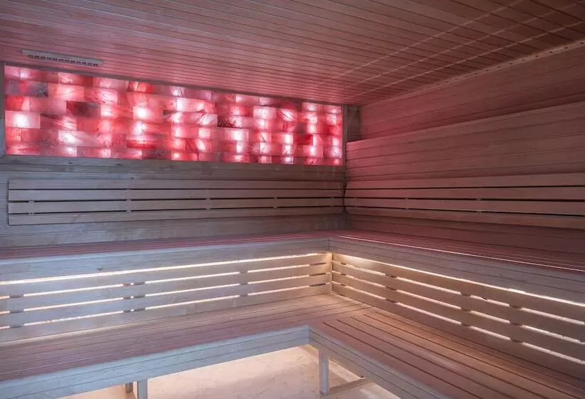 فندق Chateau Des Reynats