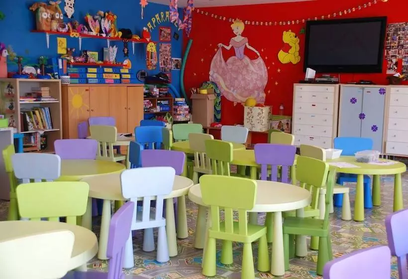 酒店 Costa Calero Thalasso & Spa