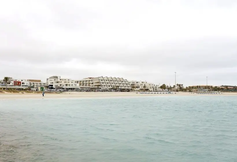 ホテル Eurostars Las Salinas
