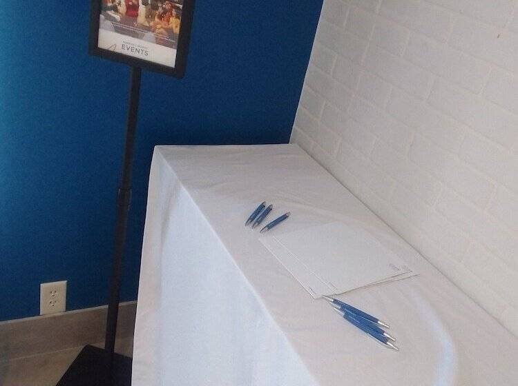 בית מלון כפרי Four Points By Sheraton Mount Prospect O’hare