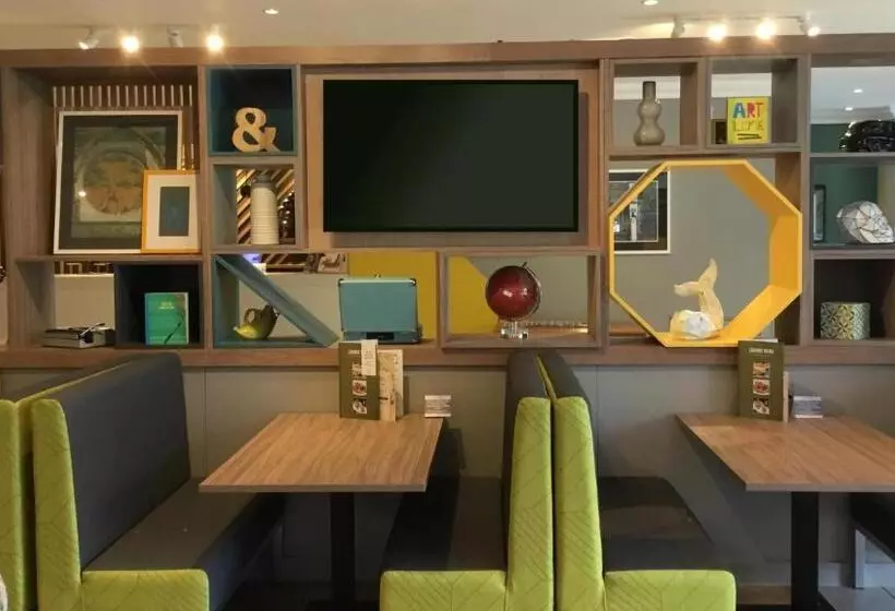 Отель Holiday Inn Rugby Northampton M1 Jct18, An Ihg