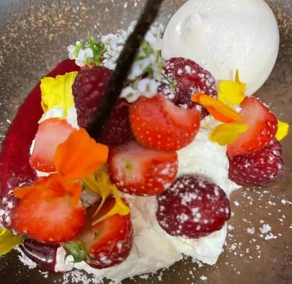 Отель Logis Des Sittelles