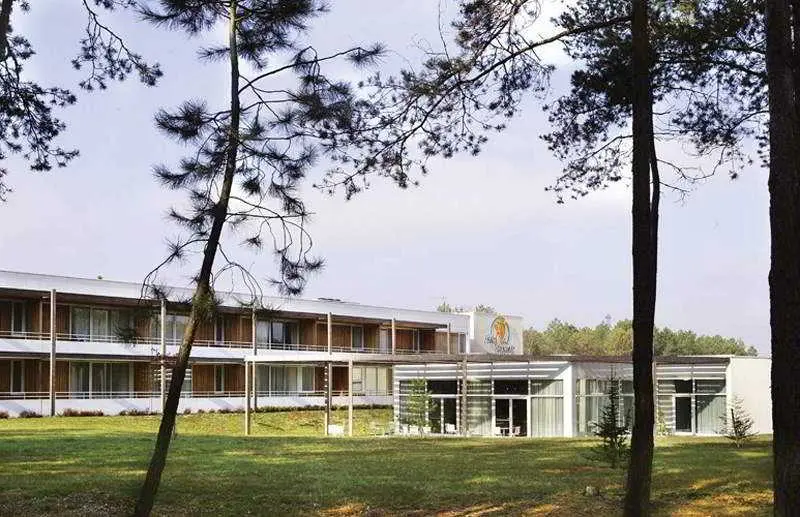 Hotelli Logis Des Sittelles