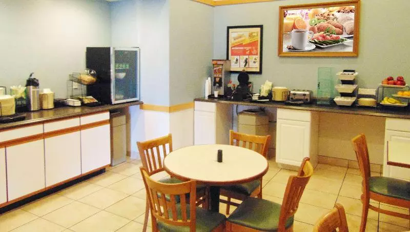 Magnuson Hotel Manitou Springs