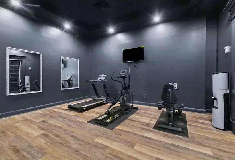 בית מלון כפרי Mulberry, A Wyndham