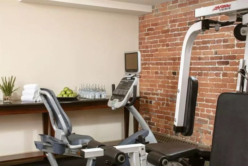 בית מלון כפרי Nelligan