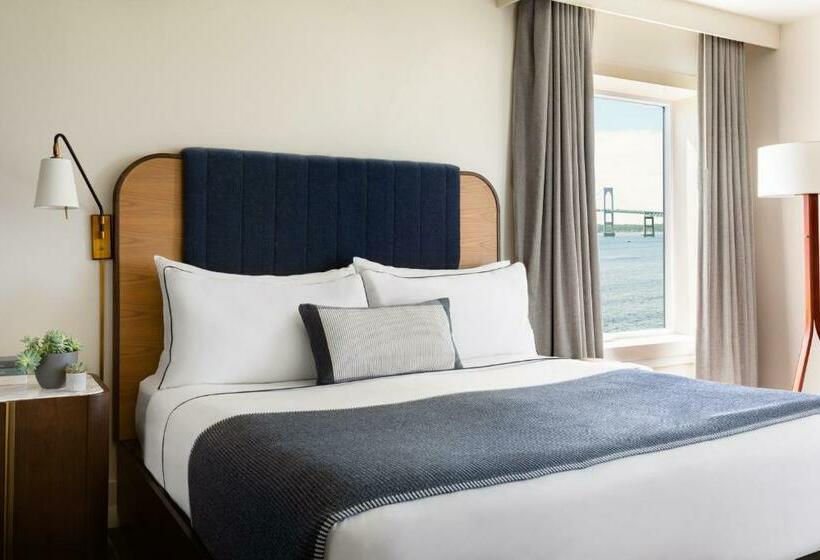 ホテル Newport Harbor Island Resort