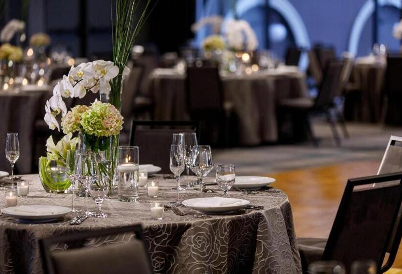 Renaissance Reno Downtown Hotel & Spa