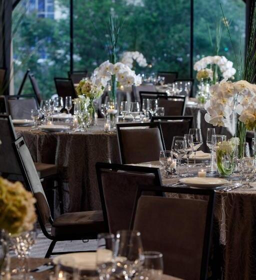 Renaissance Reno Downtown Hotel & Spa