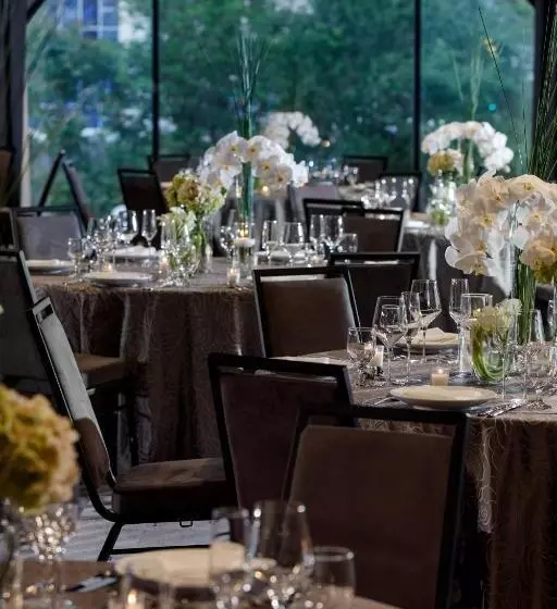 Renaissance Reno Downtown Hotel & Spa