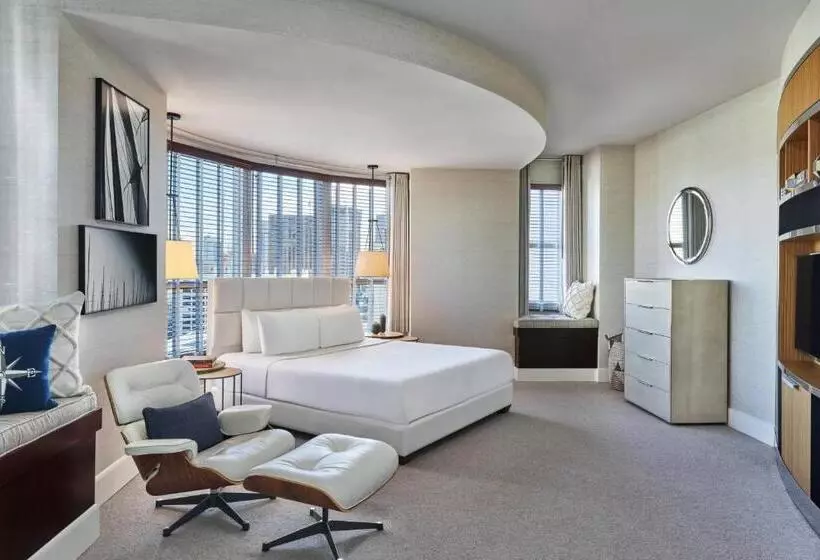 هتل Republic San Diego, Autograph Collection