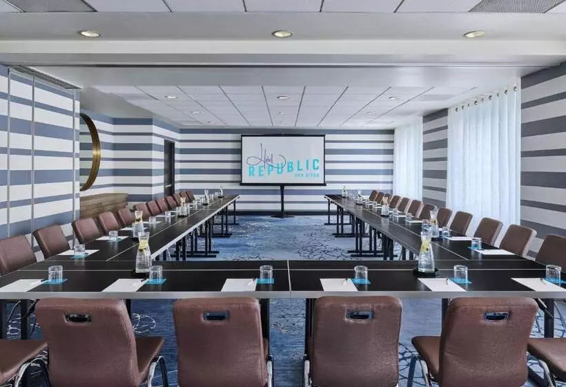 هتل Republic San Diego, Autograph Collection
