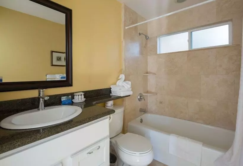 ホテル Sea Breeze Inn  Pacific Grove