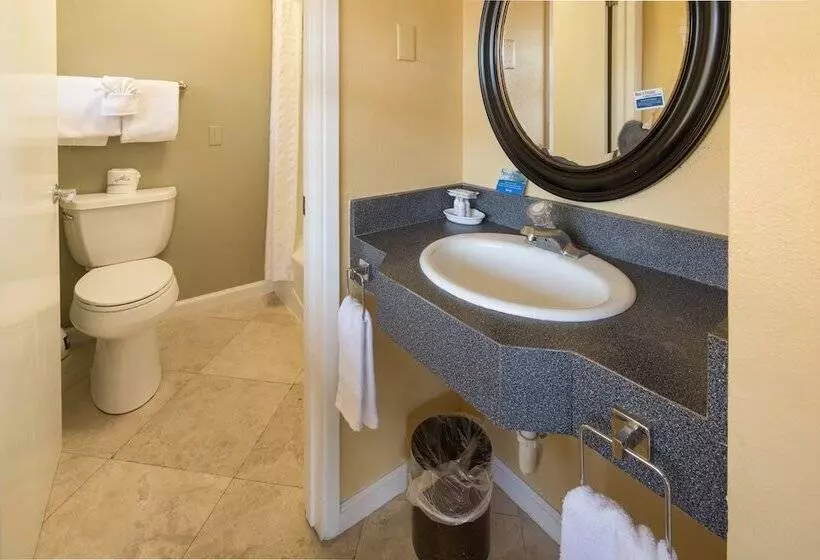 ホテル Sea Breeze Inn  Pacific Grove