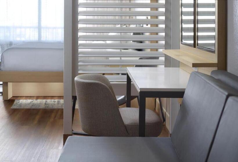 فندق Springhill Suites By Marriott Pensacola Beach