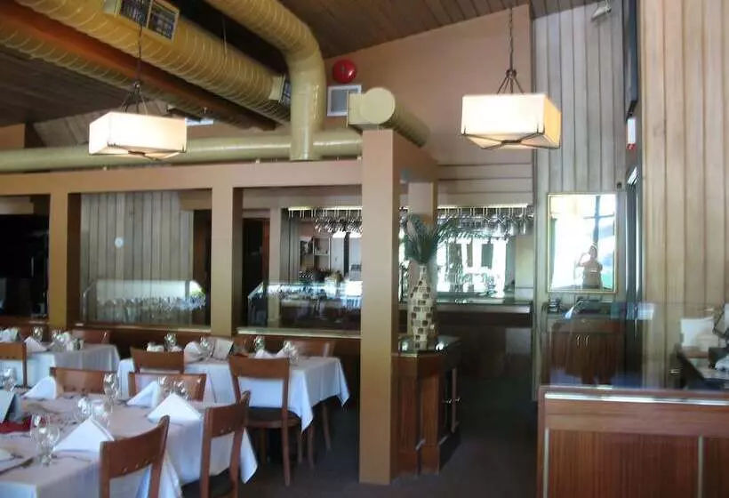 בית מלון כפרי Stoneham