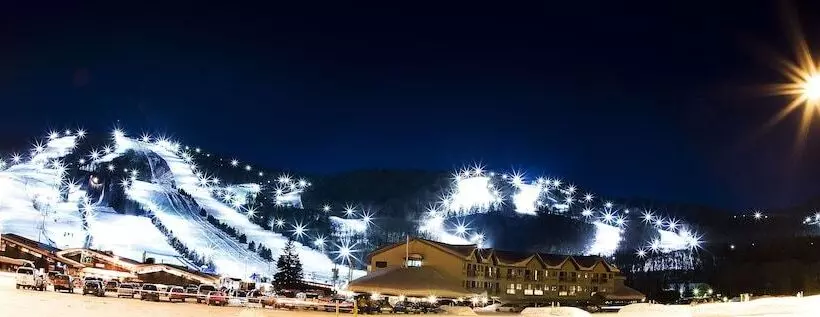 בית מלון כפרי Stoneham