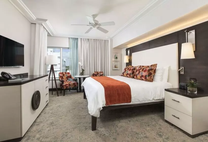 The Palms Hotel & Spa