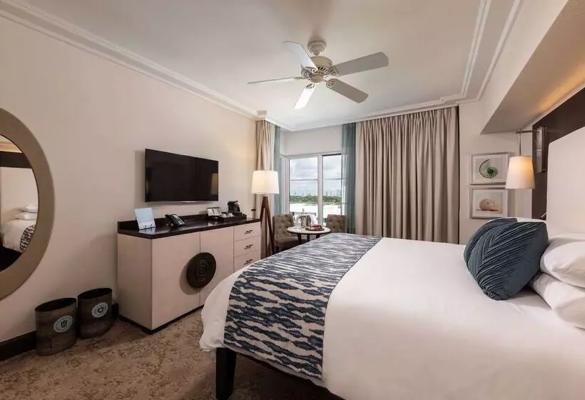 The Palms Hotel & Spa