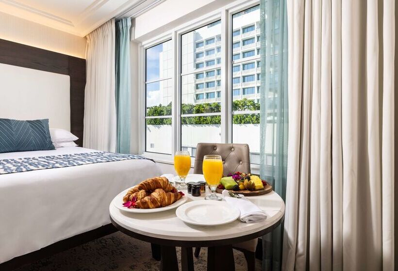 The Palms Hotel & Spa