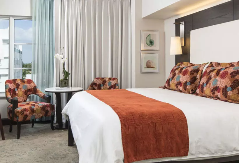 The Palms Hotel & Spa