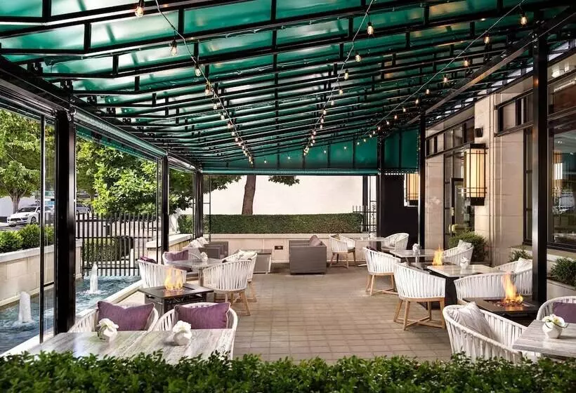 בית מלון כפרי Victoria Marriott Inner Harbour